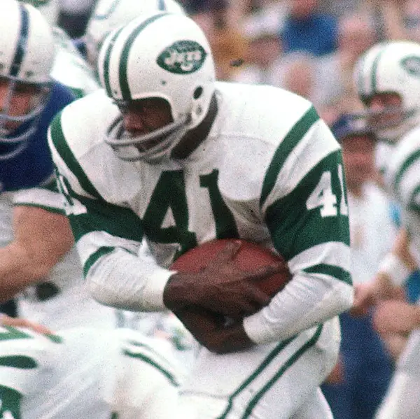 Gang Green:  Matt Snell rushed for 121 yards on 30 carries with a touchdown, and caught 4 passes for 40 yards in Super Bowl III.