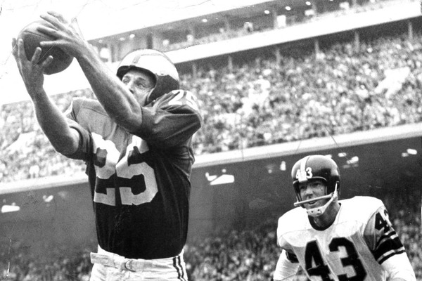 Eagles NFL Championships:  Tommy McDonald was a key figure on rthe 1960 Eagles championship team